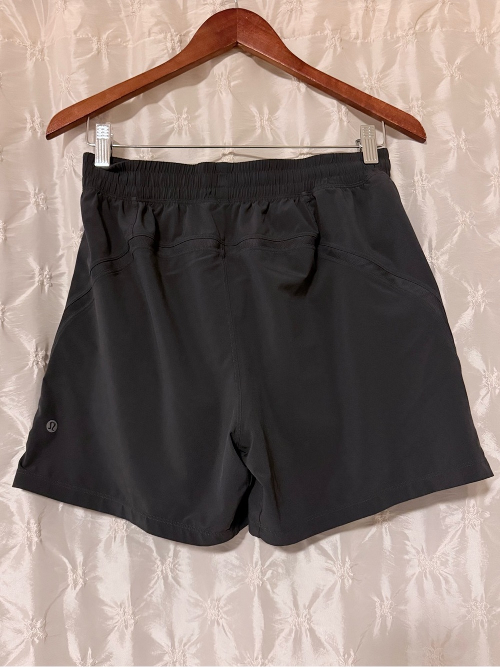 Lululemon Pace Breaker Linerless Short 5" *Onyx Grey Men's Performance Athletic - Picture 2 of 11